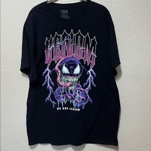 Marvel Men's Venom Black and Purple Tee. 
Good Condition. Size XL.